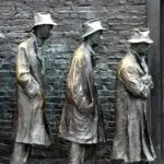 Cari politici, la povertà si combatte anche con un voto