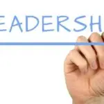 D’estate la politica va a scuola