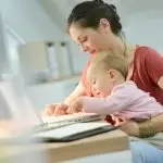 Coordinamento Nazionale Donne Acli: per la festa della mamma riportare al centro la questione del lavoro femminile