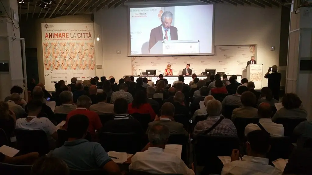 Saluti istituzionali - Presidente ACLI Roberto Rossini