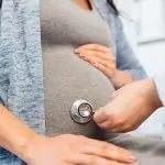 Patronato Acli: un’assenza prolungata dal lavoro per gravidanza a rischio ha conseguenze su ferie e 13esima?