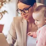 CAF Acli: genitori lavoratori, a chi spetta la detrazione per i figli a carico?