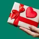 Acli Bologna: A Natale adotta un nonno!