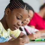 Le organizzazioni aderenti al Tavolo Cittadinanza: “Il Paese ha bisogno di una riforma” bambini a scuola