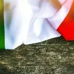 I 75 anni della Costituzione Italiana, Acli: “Fare memoria e assumersi un impegno” bandiera italiana